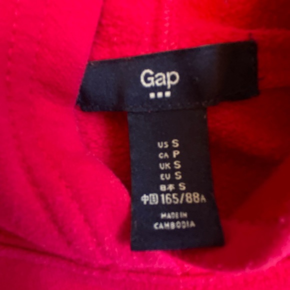 GAP - Picture 2 of 2